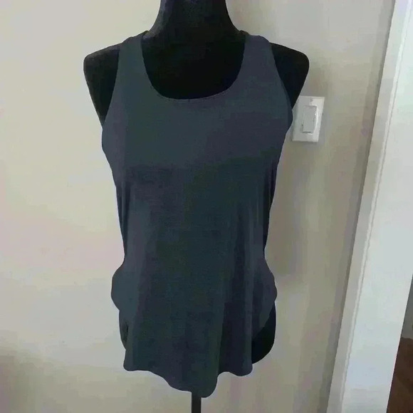 Fabletics Womens Black and White Eco-Conscious Built-In Bra Tank S - Picture 5 of 15